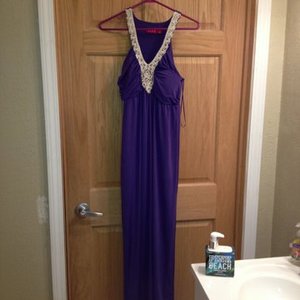 Elle maxi dress ~ size small is being swapped online for free