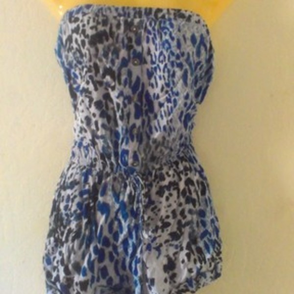 blue leopard romper size xs is being swapped online for free