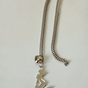 sexy necklace NEW is being swapped online for free