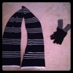Target Scarf & Glove set is being swapped online for free
