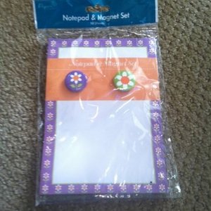 Notepad and Magnet set is being swapped online for free