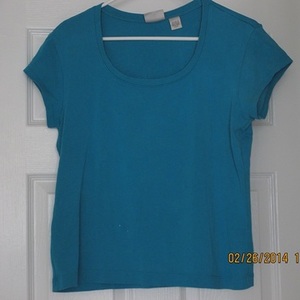Chico's capped sleeve top is being swapped online for free