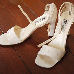 Off white sandals with rhinestone 7 1/2 is being swapped online for free