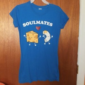 Blue Graphic T-Shirt is being swapped online for free