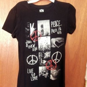 Black "Love" Shirt is being swapped online for free