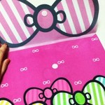 Hello Kitty Folder from Korea is being swapped online for free