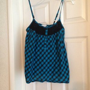 Pac Sun S top  is being swapped online for free