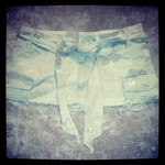 hollister camo mini skirt size 7 is being swapped online for free