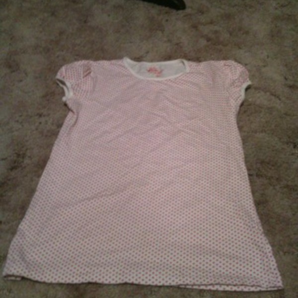 old navy polka dot shirt is being swapped online for free