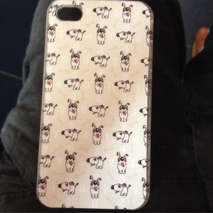 Iphone 4/ 4s case  is being swapped online for free