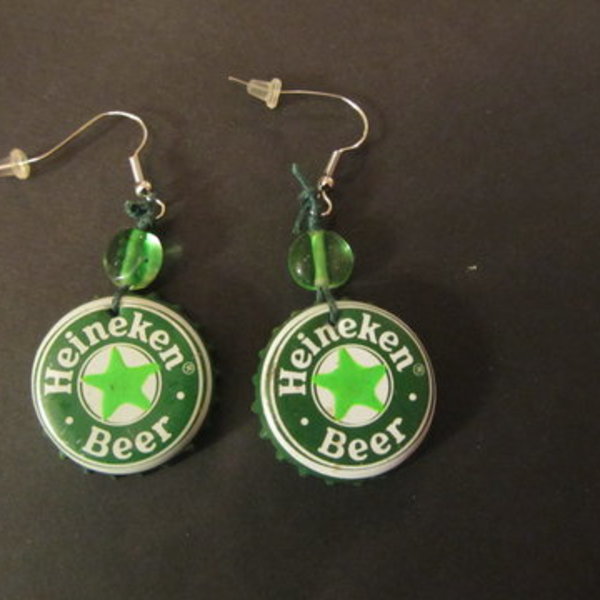 Heineken Bottle Cap Earrings is being swapped online for free