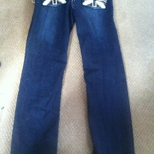 Miss Chic Jeans is being swapped online for free