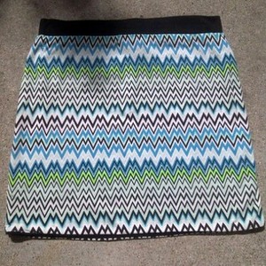 zig zag bodycon mini skirt is being swapped online for free