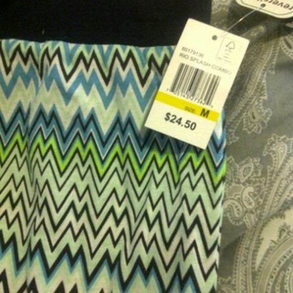 zig zag bodycon mini skirt is being swapped online for free