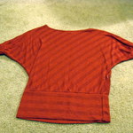 orange bat sleeve top small is being swapped online for free