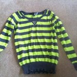 Fox Sweater sz M is being swapped online for free