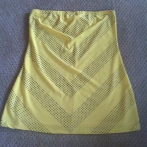 Yellow Tube top sz M/L is being swapped online for free