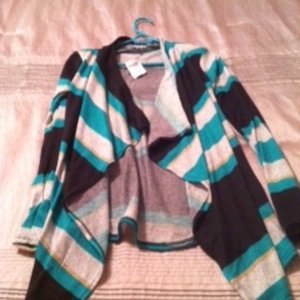 Ladies shaw is being swapped online for free