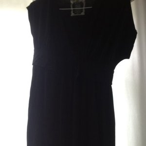 Large black Tunic/Dress is being swapped online for free