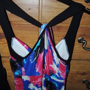 Cute top is being swapped online for free