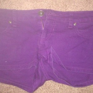 Purple Shorts is being swapped online for free