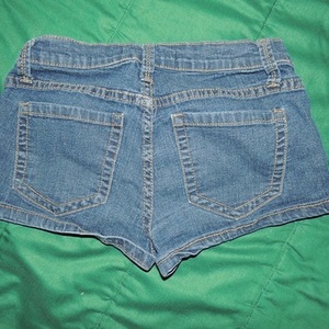 Forever 21 shorts 24/0 is being swapped online for free