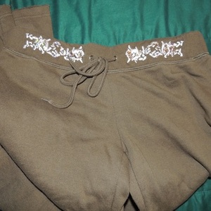 Large Sweatsuit  is being swapped online for free