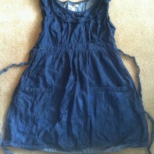 Charlotte russe denim dress sz Xl is being swapped online for free