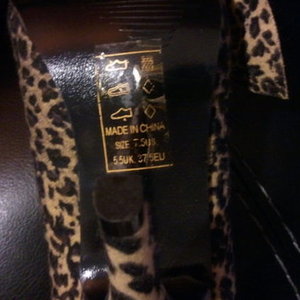 sexy Animal print heels is being swapped online for free