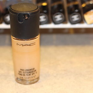 MAC NC40 Pro Longwear Foundation is being swapped online for free