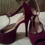 plum heels is being swapped online for free
