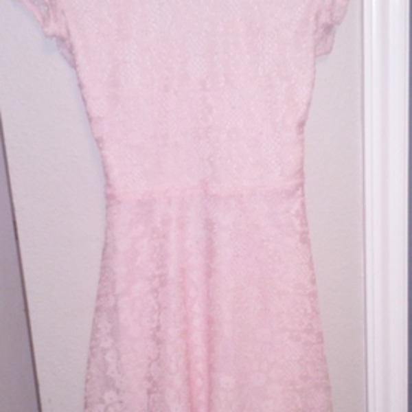Pink Lace Dress is being swapped online for free