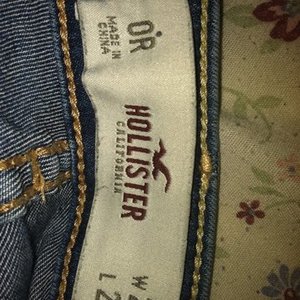 Hollister jeggings is being swapped online for free