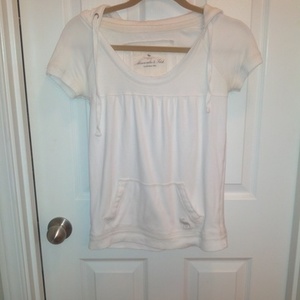 A & F cute top is being swapped online for free