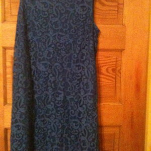 Blue Lace Cocktail H&M Dress is being swapped online for free