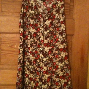 Floral Print Vintage Maxi Dress is being swapped online for free
