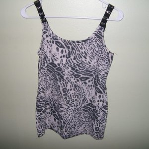XXI FOREVER SNOW LEOPARD PRINT TOP is being swapped online for free