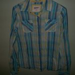 ARIZONA JEAN CO. BUTTON UP SHIRT is being swapped online for free