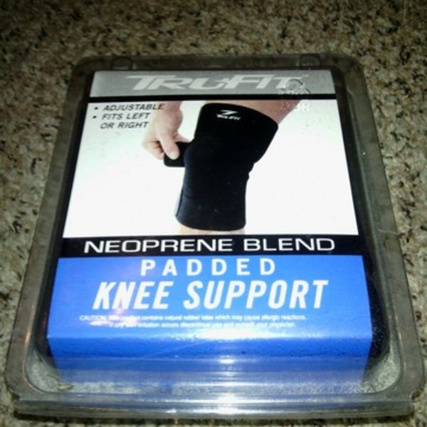 TRUFIT NEOPRENE BLEND PADDED KNEE SUPPORT NIP is being swapped online for free