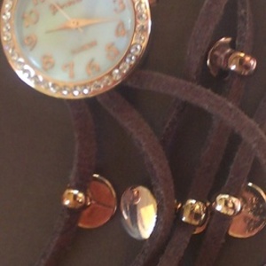 Boho Leather Strappy Wrap Bracelet Watch is being swapped online for free