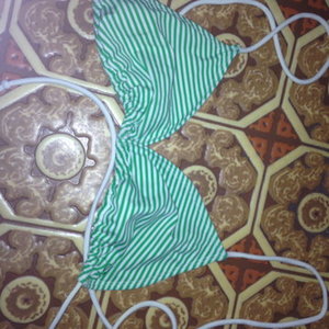 Green striped bikini top is being swapped online for free
