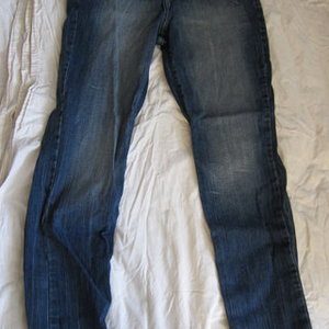 Anchor Blue jeans 30/30 is being swapped online for free