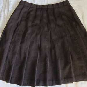 Brown pleated skirt S/M is being swapped online for free
