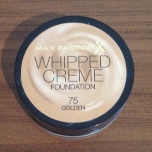 Max Factor Whipped Creme Foundation - golden shade, 18ml. is being swapped online for free