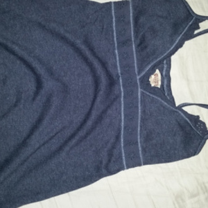 Hollister top - L is being swapped online for free