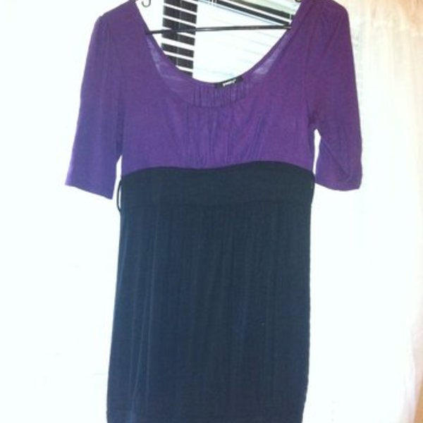 purple and black dress is being swapped online for free
