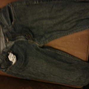 men's jeans is being swapped online for free