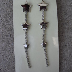 stars and crystals earrings is being swapped online for free