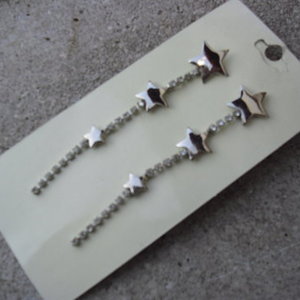 stars and crystals earrings is being swapped online for free