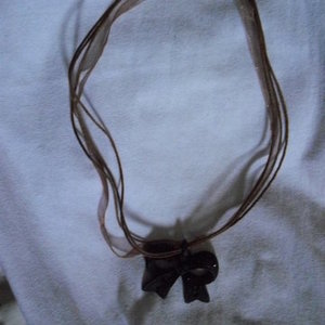 Black bow necklace is being swapped online for free